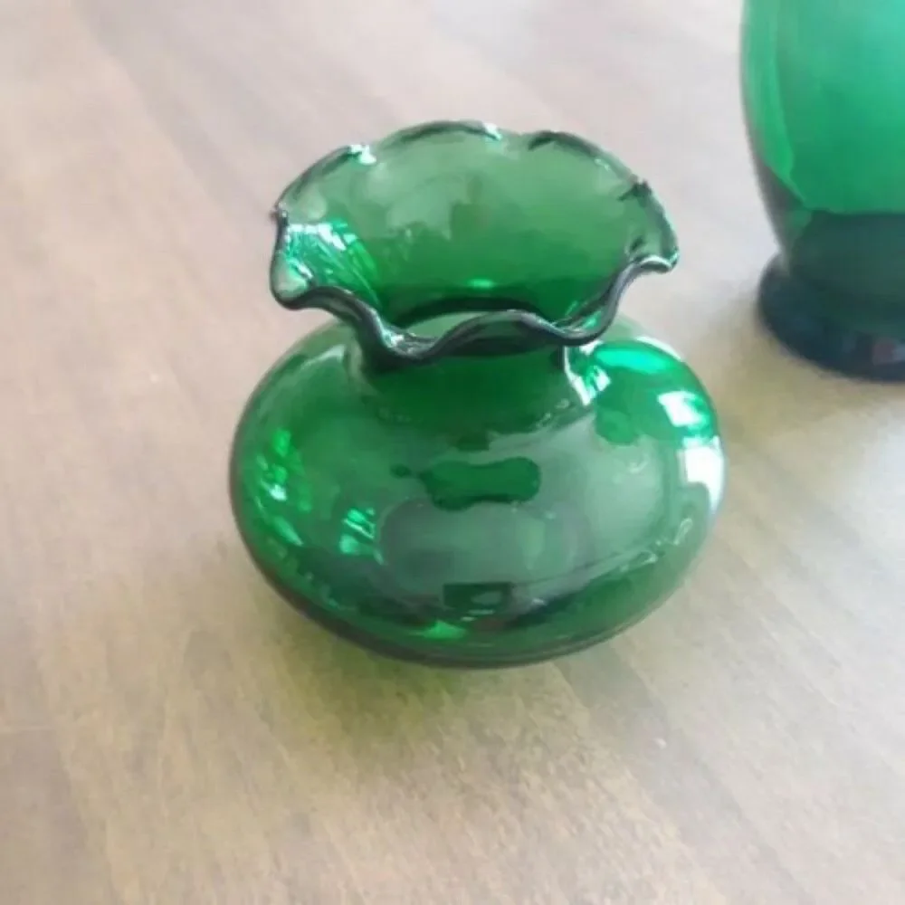 Vintage Forest Green Glass Bud Vase by Anchor Hocking Flared Crimped Edge